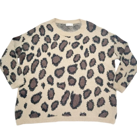 Altar’d State Leopard Print Fuzzy Sweater Size S/M Tan Brown Oversized Soft Knit - Picture 3 of 13